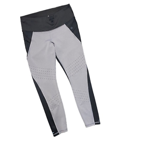 Athleta Stealth TruCool 7/8ths Tight Black Gray Perforated Leggings Small - Picture 2 of 11